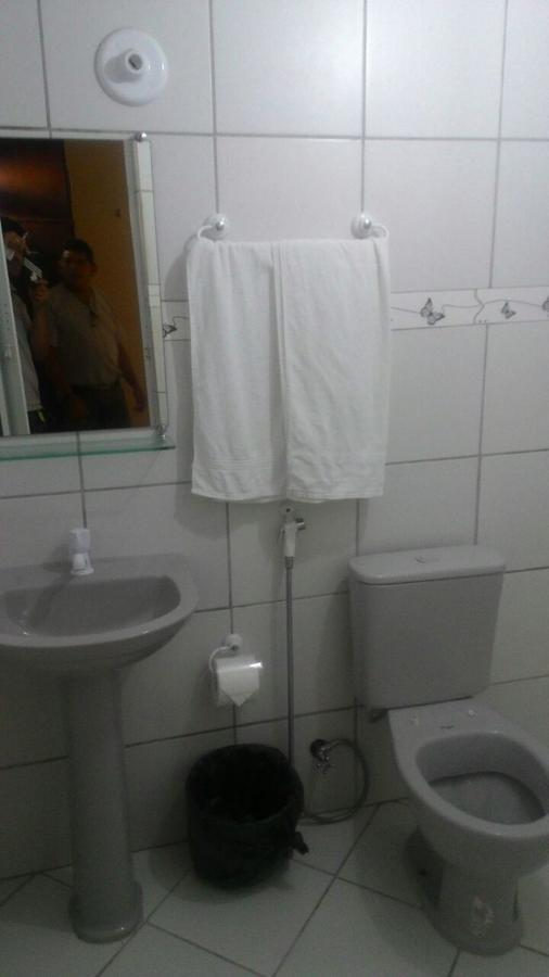 Hostel Guara Guaramiranga Exteriör bild